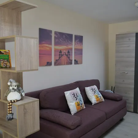 Center With A Backyard Apartment
